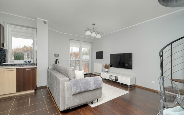 Duplex Apartment in Poznan by Renters