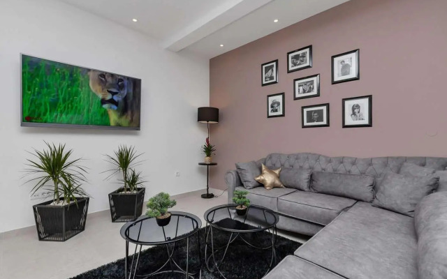Luxurious Apartment Nino