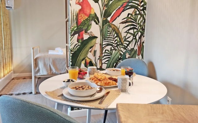 Sea & Cliff Luxury Suites byCorfuescapes