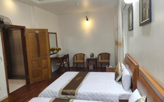 Luxury Hotel 1