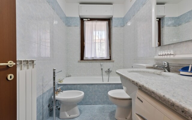 Fortino Roomy Apartment