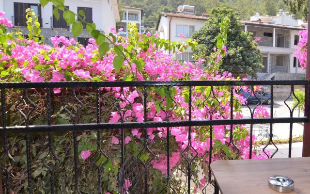 Mykonut Boutique Suites