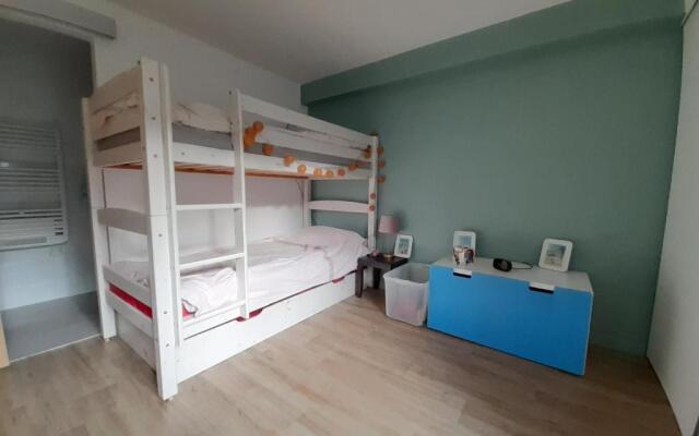 Appartement 6 Pers avec 2 Chambres cour et jardinet privatifs