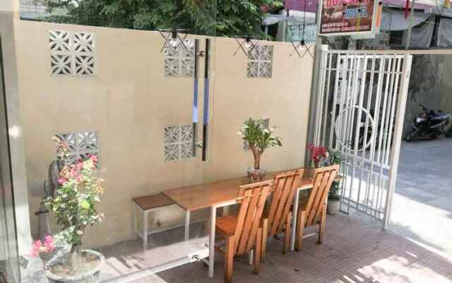 Bon Ami Hostel