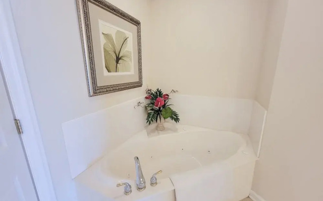 1104 Margate 3 Bedroom Condo