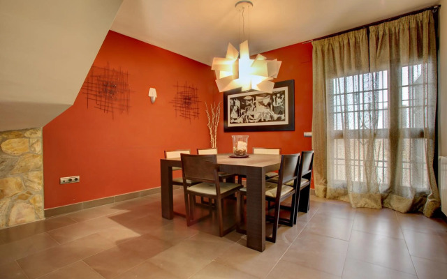 Holiday House Tenorio