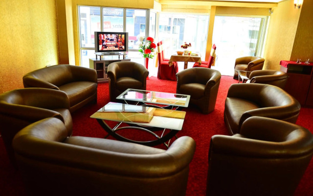 Kıvrak Hotel