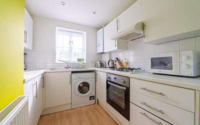 Glastonbury Town Apartment