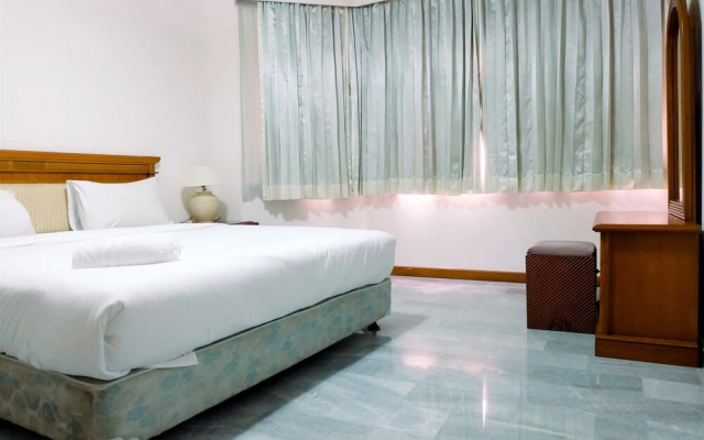 Spacious 3br Senopati Apartment Near Scbd