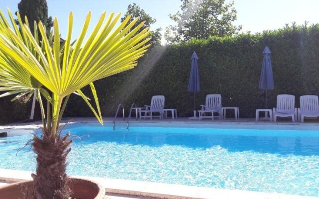 Hostellerie De La Poste