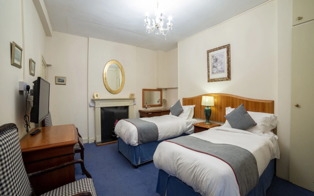 OYO Bailbrook Lodge, Bath