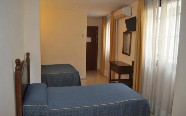 Hostal Niza I II