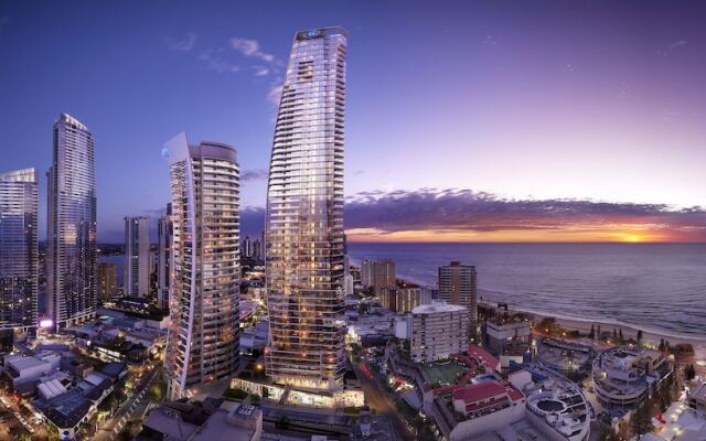 H Residences 2 Bedroom Ocean View in Surfers Paradise