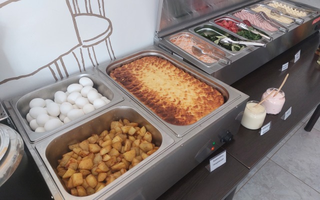 Электра Холидей