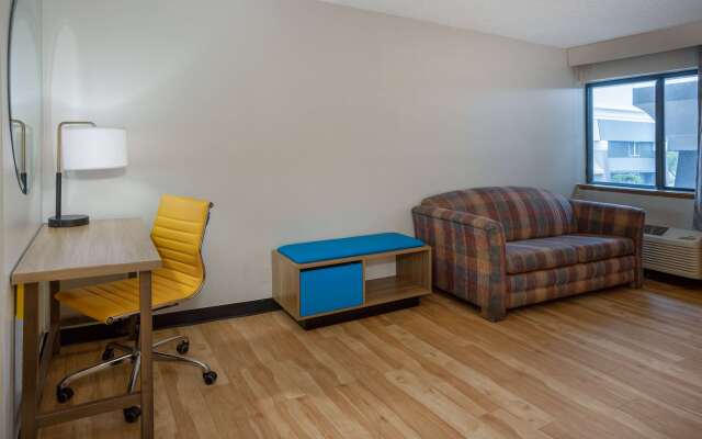 Days Inn by Wyndham Pleasant Prairie Kenosha