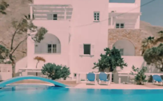 Blue Island Hotel
