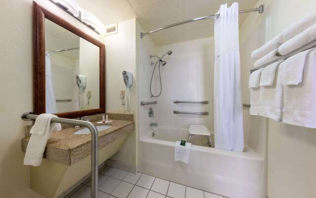 Baymont by Wyndham Springfield South Hwy 65