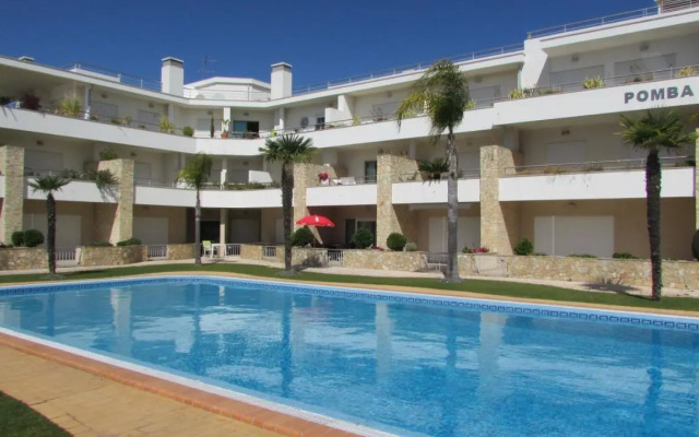 Pomba Branca (4-6 per.) Piscina, 500m Praia