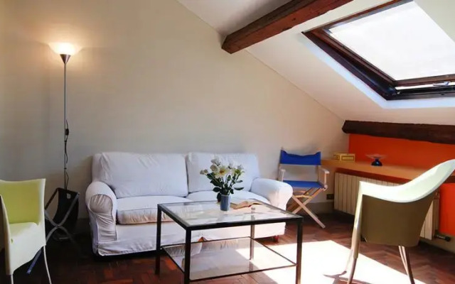 Anfossi Halldis Apartment