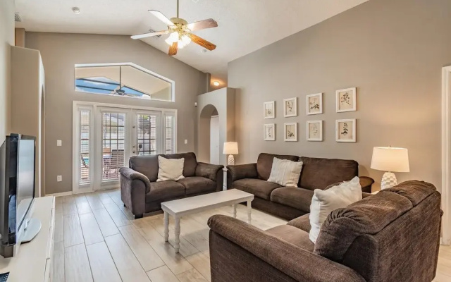 Santee Villa