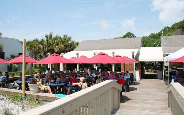 St. Andrews Common 1660 by RedAwning