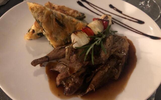 All Seasons Residence Hotel