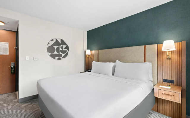 Hotel Lumières Montmartre Paris