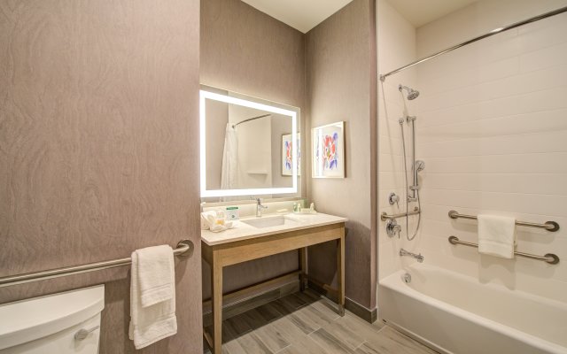 Holiday Inn Hotel & Suites Houston West - Katy Mills, an IHG Hotel
