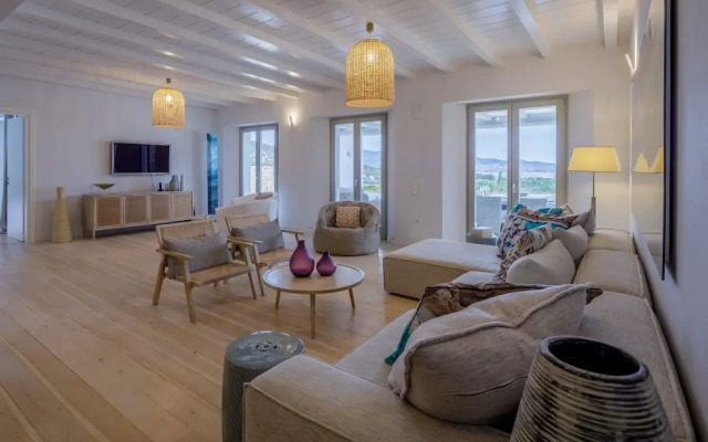 The Gallery Home - Elegant Villa In Antiparos