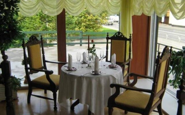 Astra Hotel