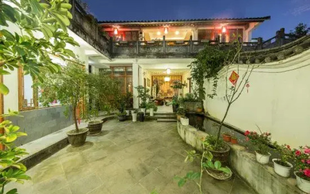 Snail Inn (Tengchong)