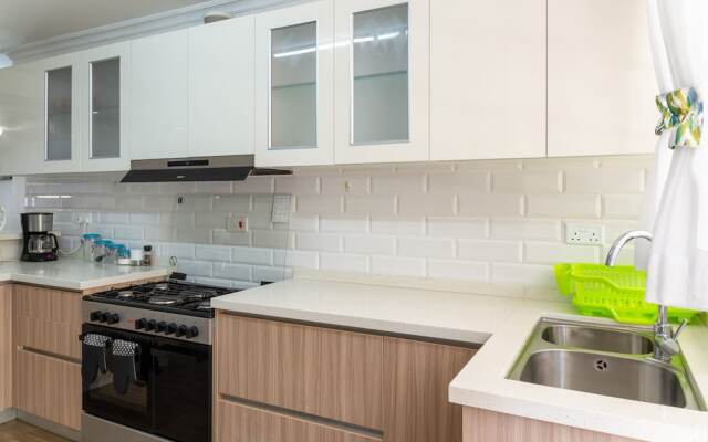 Edmor Residences - Riverside