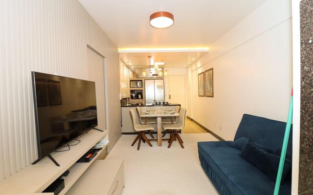 Excelente apto em condomínio frente mar - BX01I