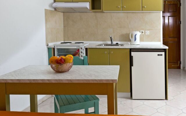 Trianta Hotel Apartments