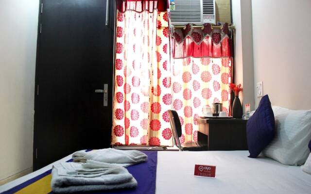 Hotel Lotus B&B By OYO Rooms