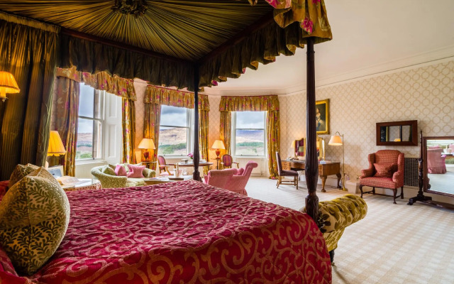 Inverlochy Castle