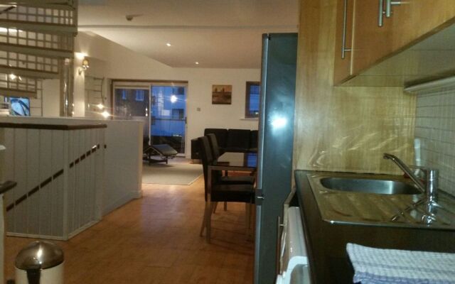 MetroStays - Stephen's Green 7-3