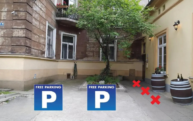 Red Kurka Apartments