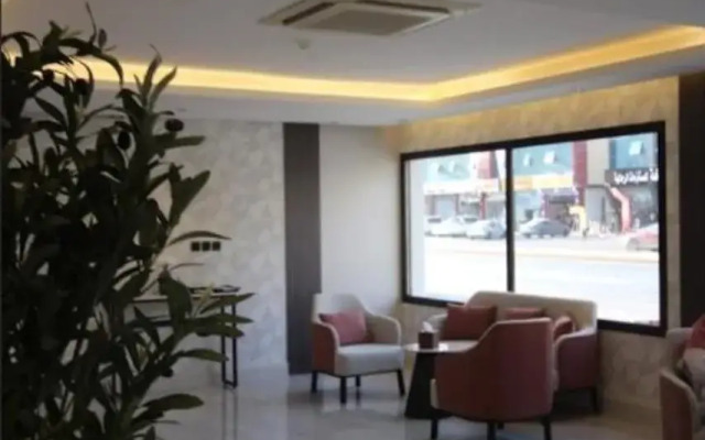 Al Muteb Suites Al Yasmeen