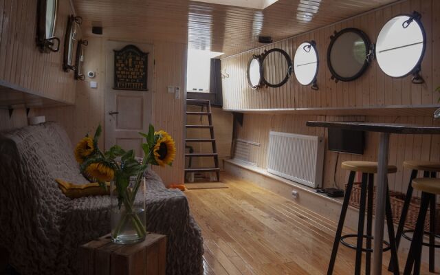 Houseboat De Tulp