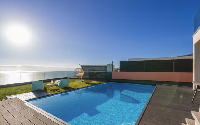 With Pool and Superb sea View - Villa Candelária