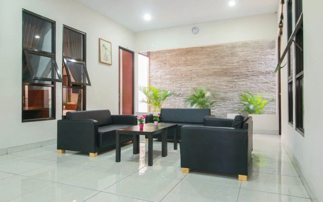 Wisma Lotus Syariah by RedDoorz