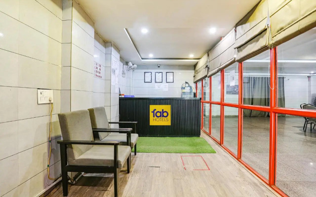 FabHotel F9 Rohini Sector 23