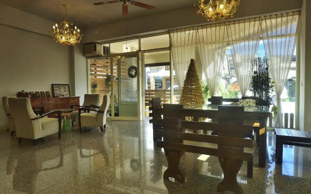 Happiness Hanada B&B