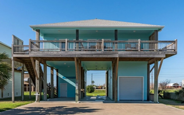 Aqua Splash 3 Bedroom Home