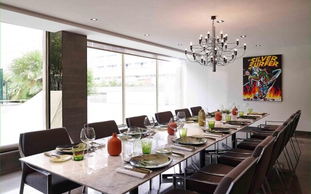 Pullman Paris Tour Eiffel Hotel