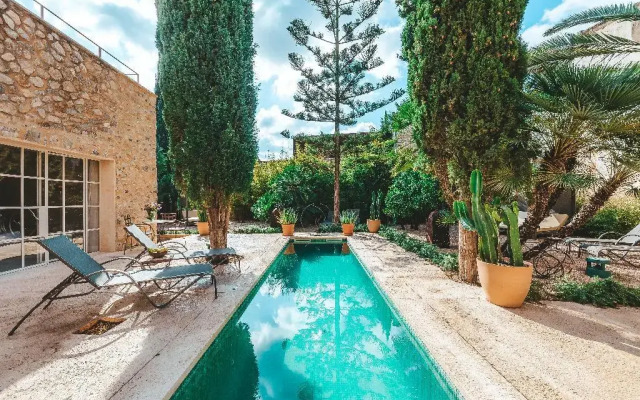 Yartan Boutique Hotel
