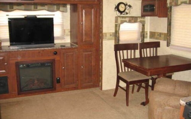 Tuggles' Folly Bed and Breakfast