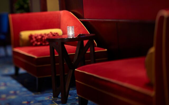 Renaissance Mobile Riverview Plaza Hotel