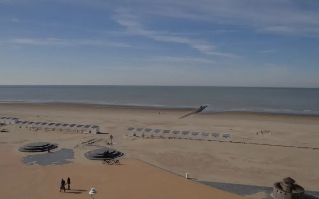 Apartment in Nieuwpoort by the Beach